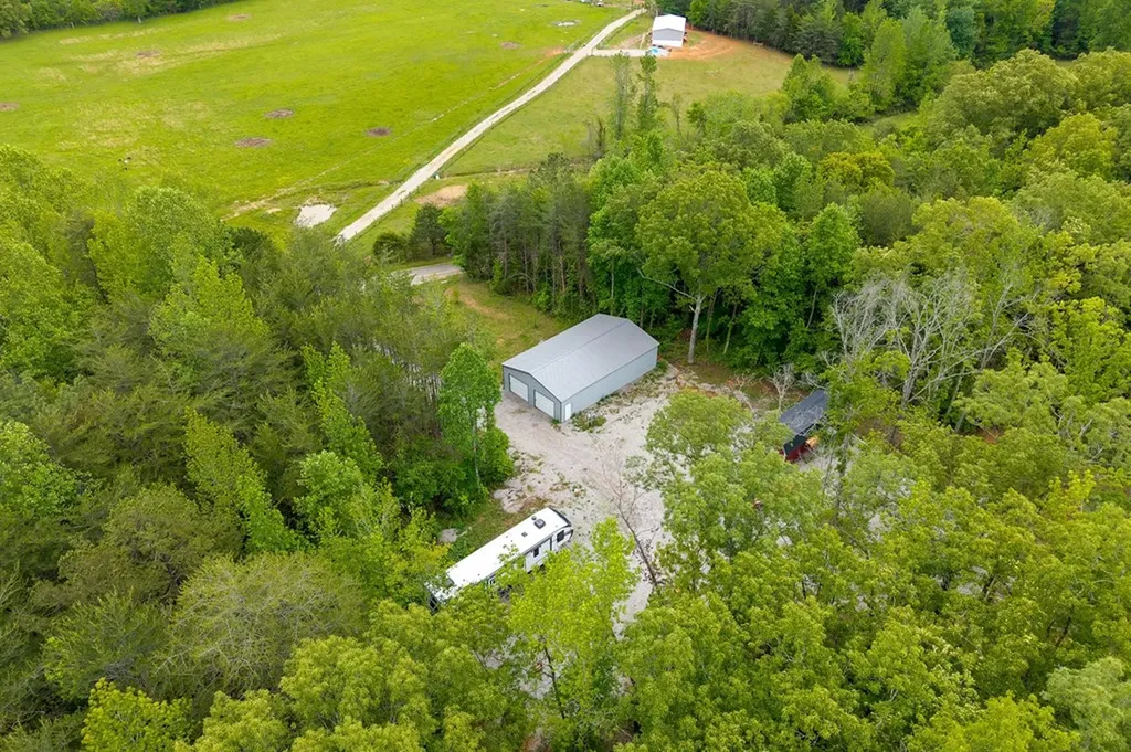 466 S Pin Hook Road Sparta TN 38583