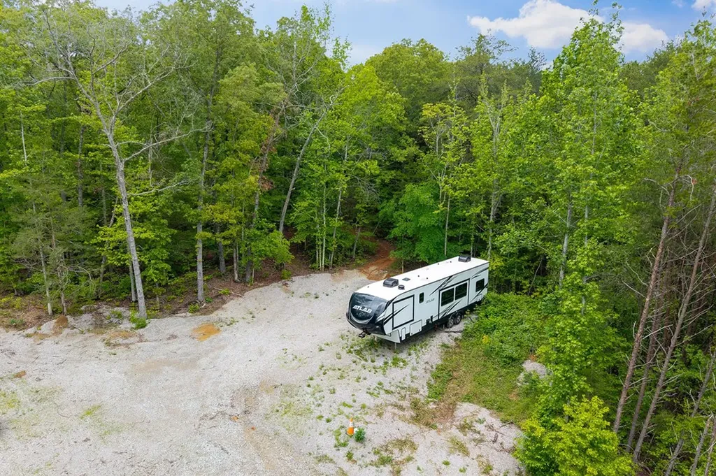 466 S Pin Hook Road Sparta TN 38583