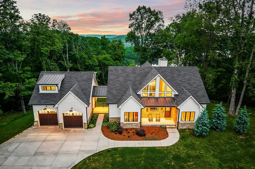 303 Davidson Road Smithville TN 37166