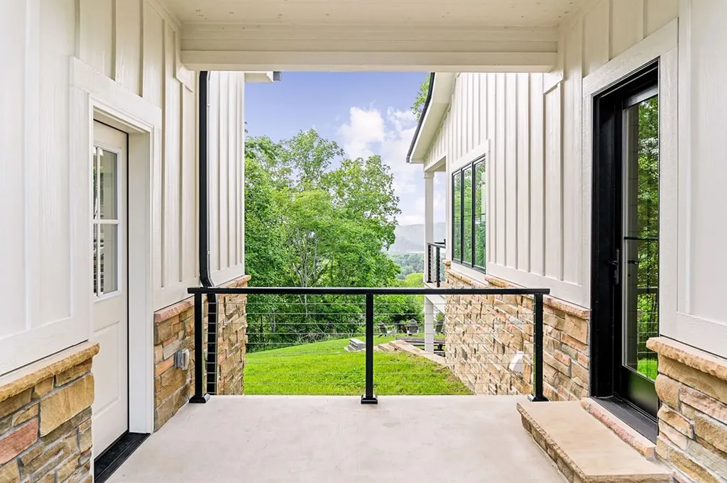 303 Davidson Road Smithville TN 37166