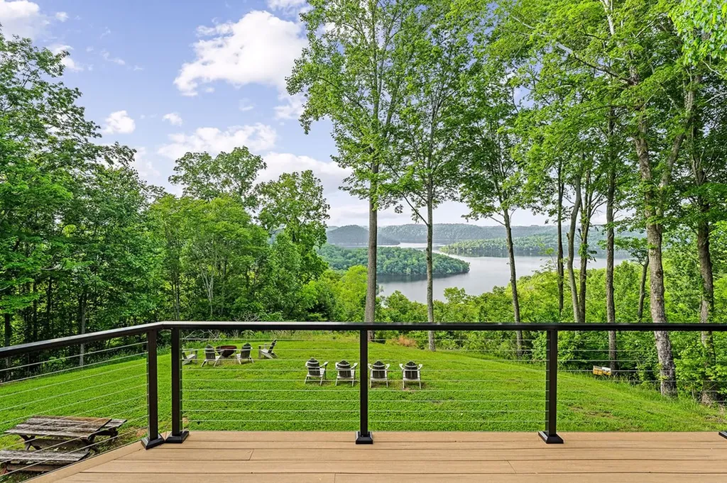 303 Davidson Road Smithville TN 37166