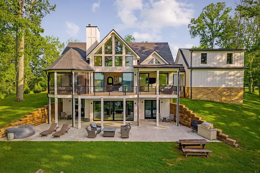 303 Davidson Road Smithville TN 37166