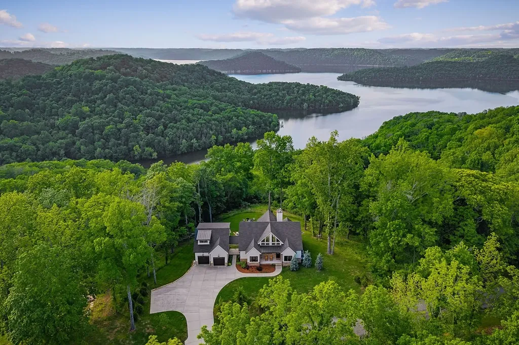 303 Davidson Road Smithville TN 37166