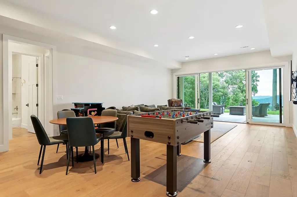 303 Davidson Road Smithville TN 37166