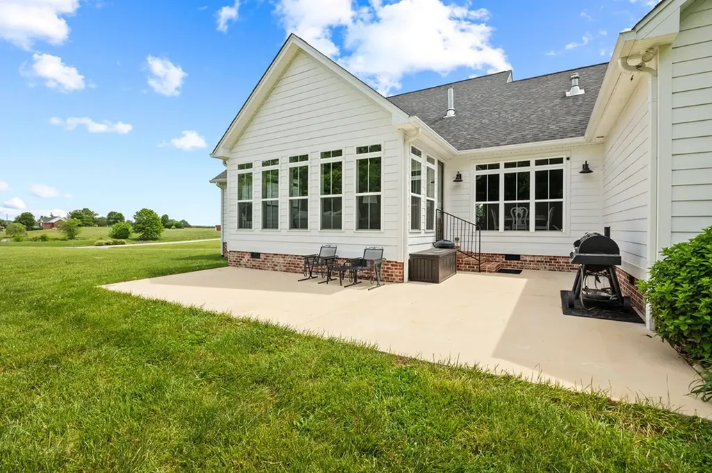8275 Medlin Road Baxter TN 38544
