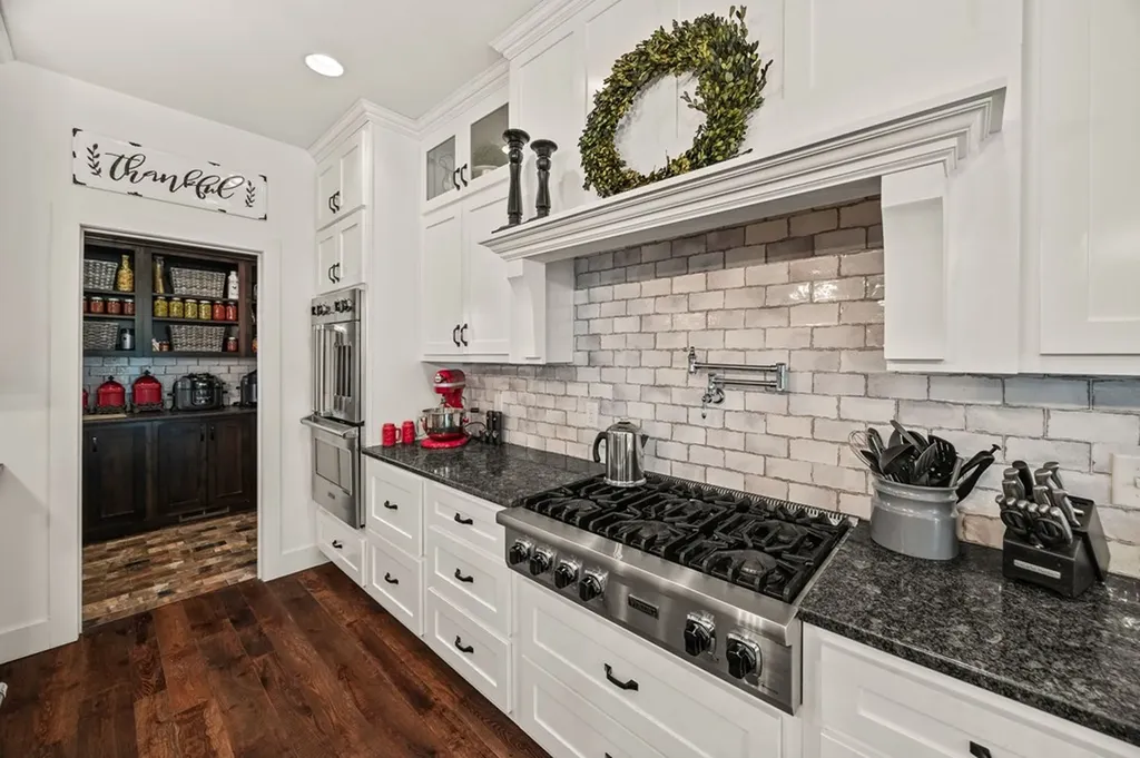 8275 Medlin Road Baxter TN 38544