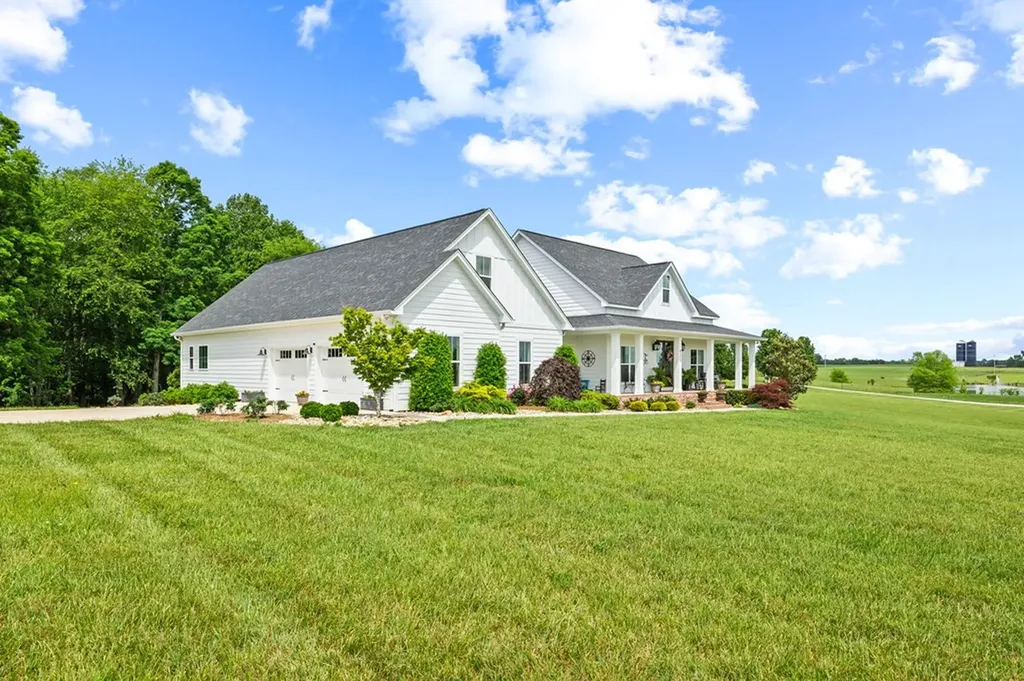 8275 Medlin Road Baxter TN 38544
