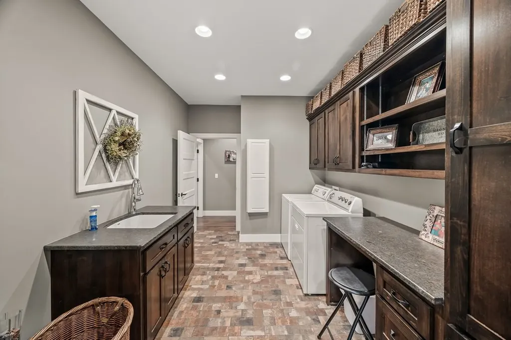 8275 Medlin Road Baxter TN 38544