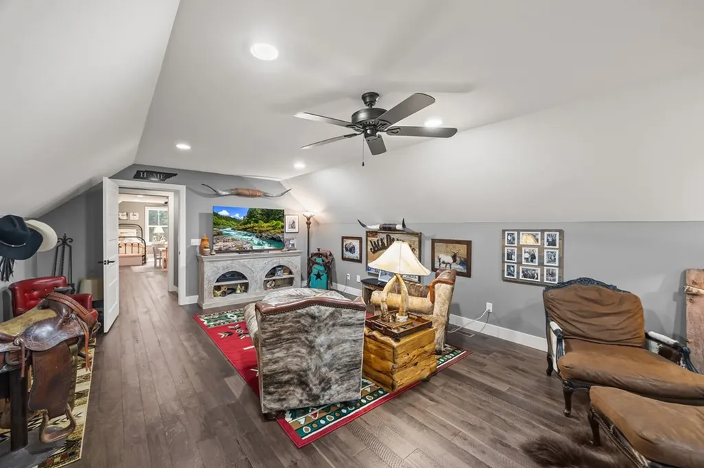 8275 Medlin Road Baxter TN 38544