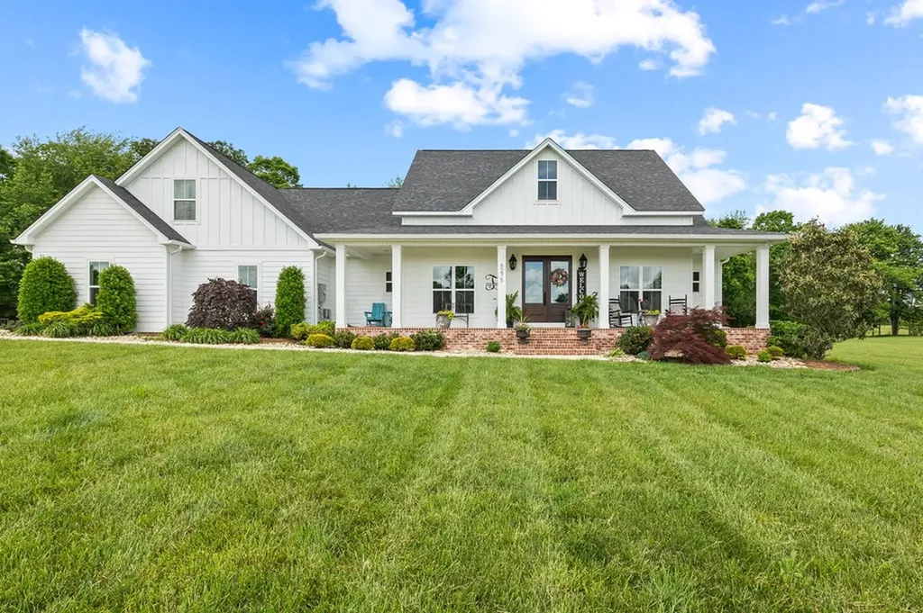 8275 Medlin Road Baxter TN 38544