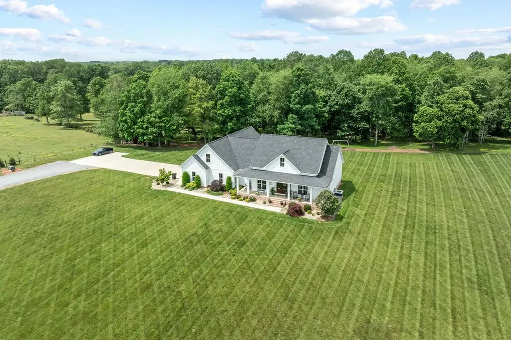 8275 Medlin Road Baxter TN 38544