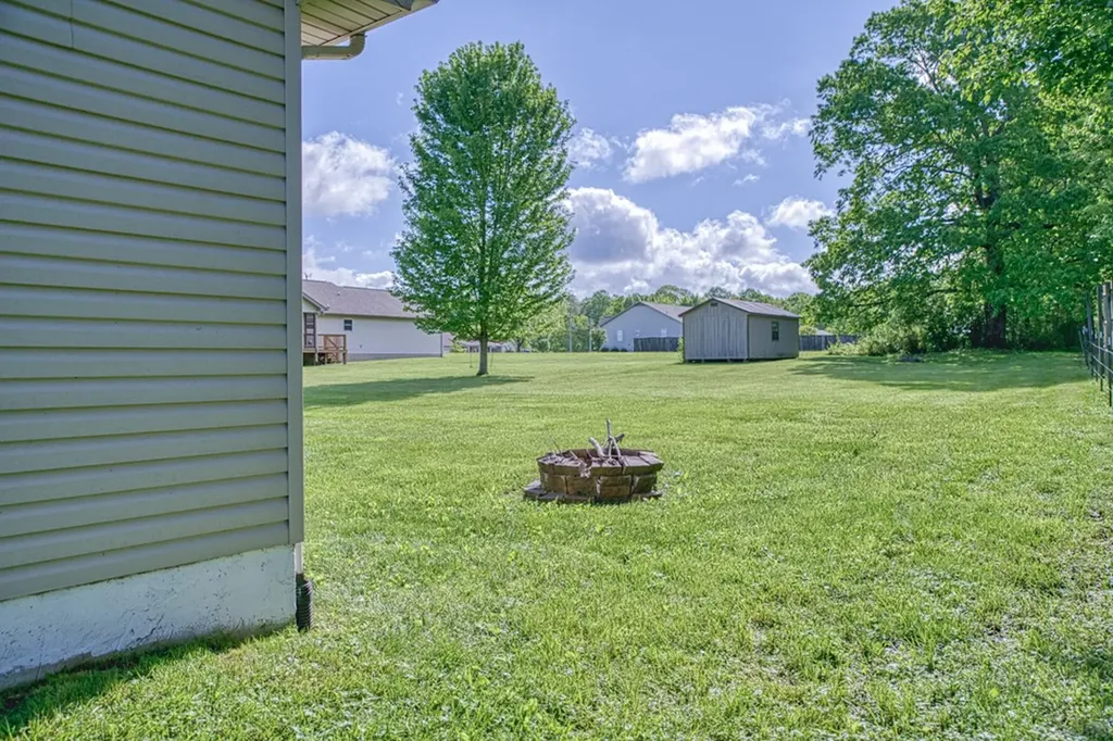 2630 Pomona Road Crossville TN 38571