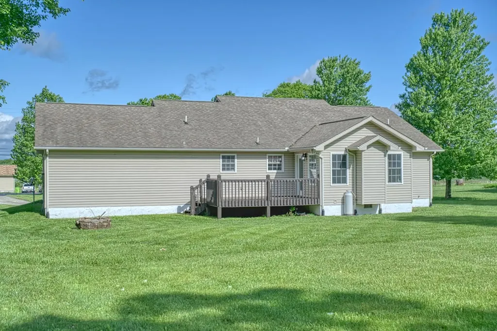 2630 Pomona Road Crossville TN 38571