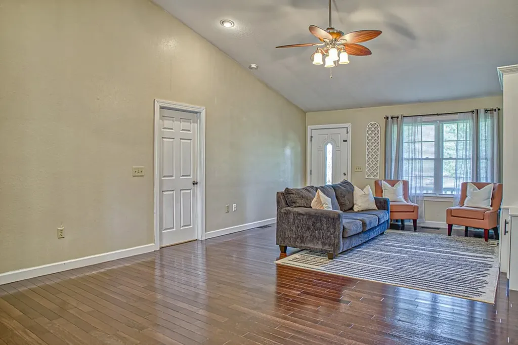 2630 Pomona Road Crossville TN 38571