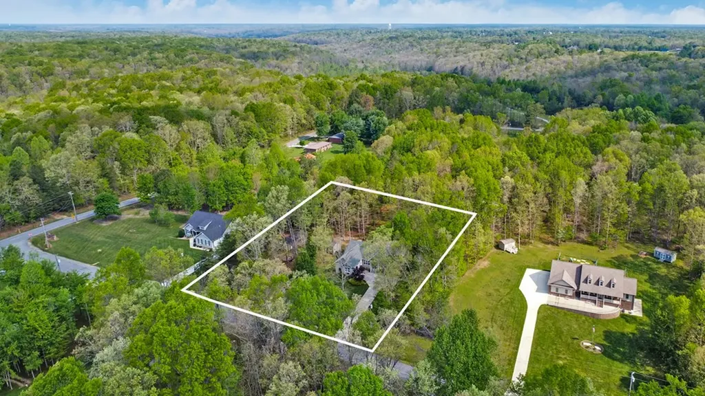 89 West Creek Drive Crossville TN 38572