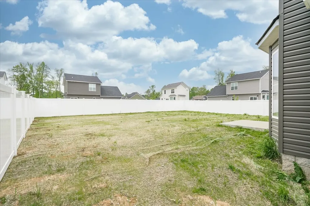 2287 Nicholas Cookeville TN 38506