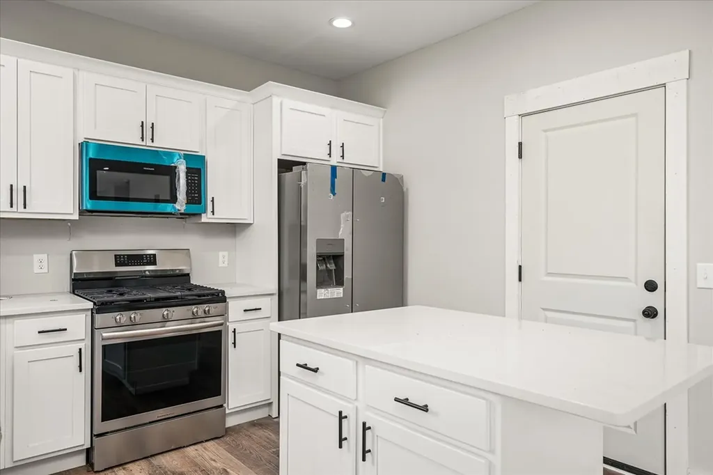 2287 Nicholas Cookeville TN 38506