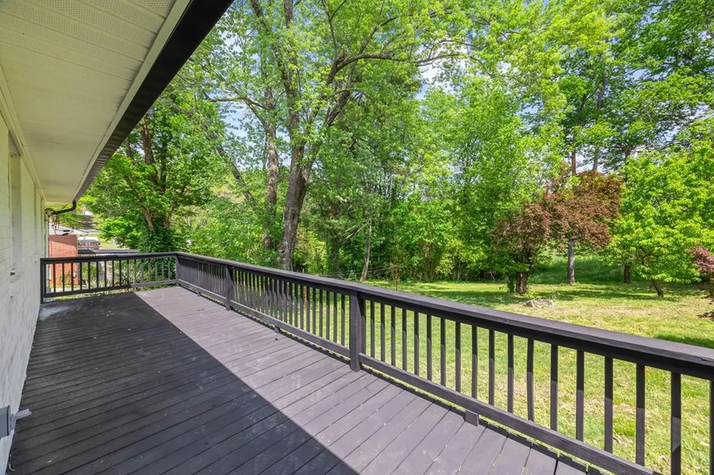 113 Reeser Street Livingston TN 38570