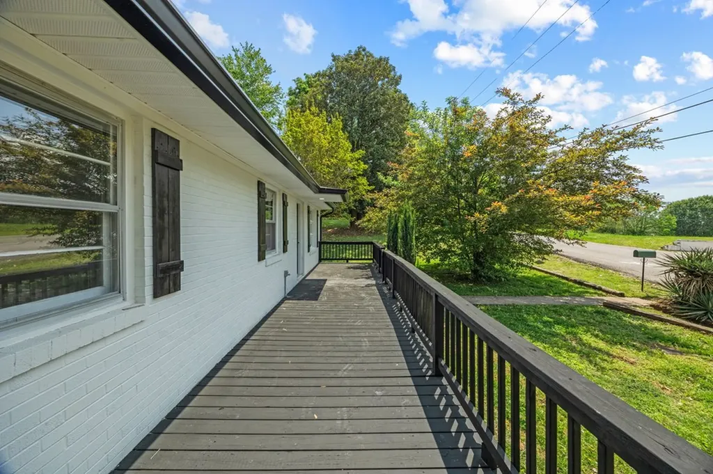 113 Reeser Street Livingston TN 38570