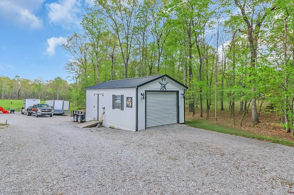 75 Robert Beaty Road Jamestown TN 38556