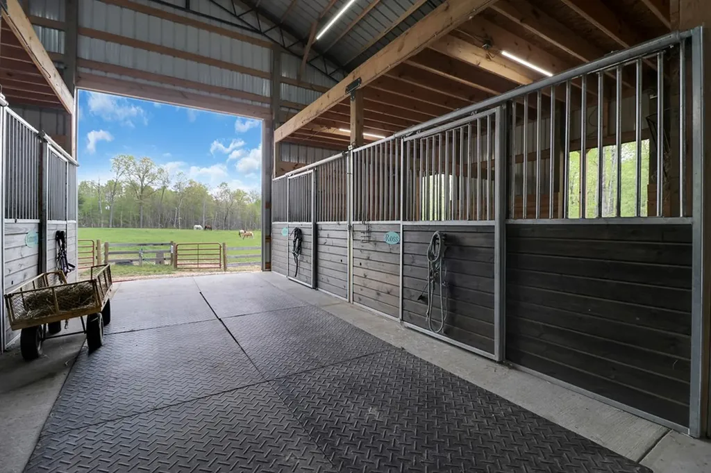 75 Robert Beaty Road Jamestown TN 38556