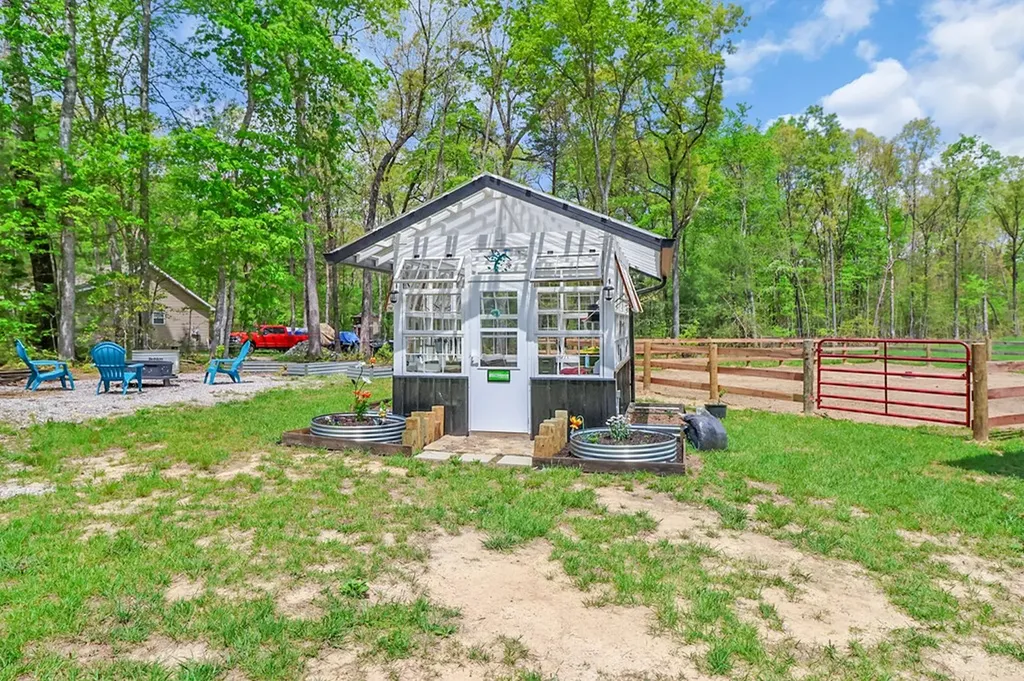 75 Robert Beaty Road Jamestown TN 38556