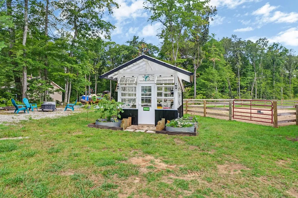 75 Robert Beaty Road Jamestown TN 38556