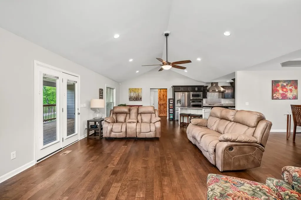 2371 Boyd Farris Road Cookeville TN 38506