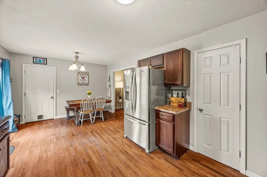 1531 Lake Villa Circle Cookeville TN 38506