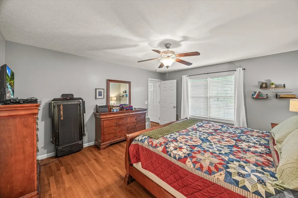 1531 Lake Villa Circle Cookeville TN 38506