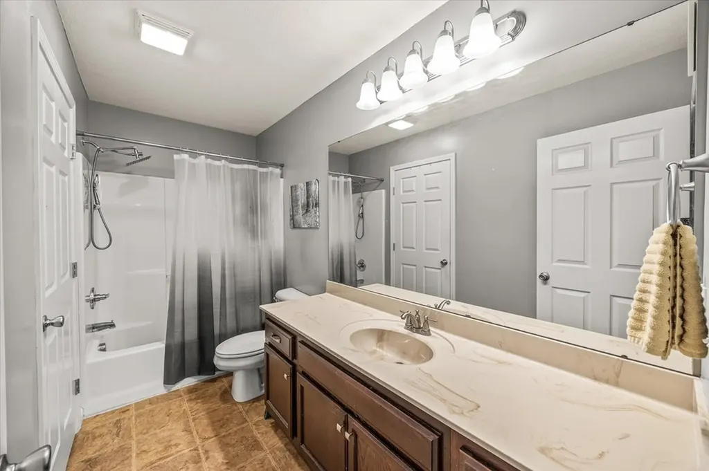 1531 Lake Villa Circle Cookeville TN 38506