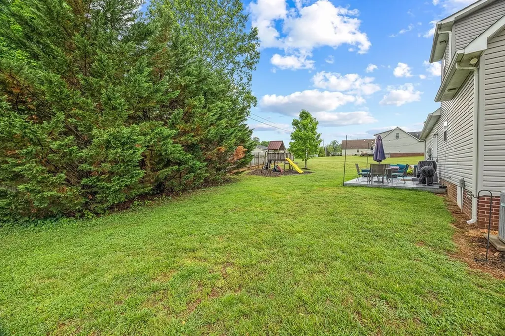 1531 Lake Villa Circle Cookeville TN 38506