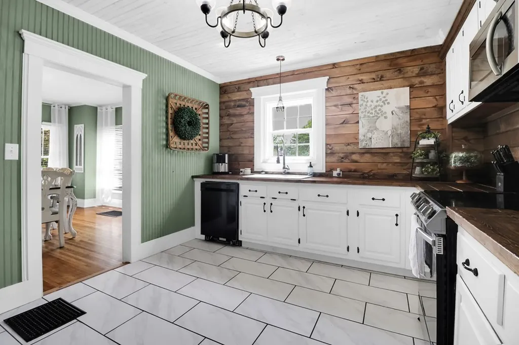 326 Taylor Avenue Jamestown TN 38556