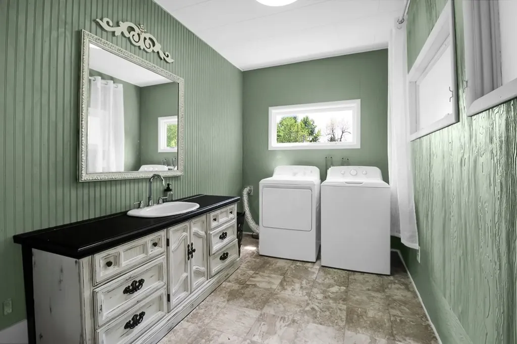 326 Taylor Avenue Jamestown TN 38556