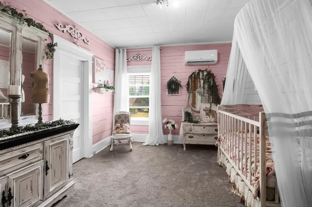 326 Taylor Avenue Jamestown TN 38556