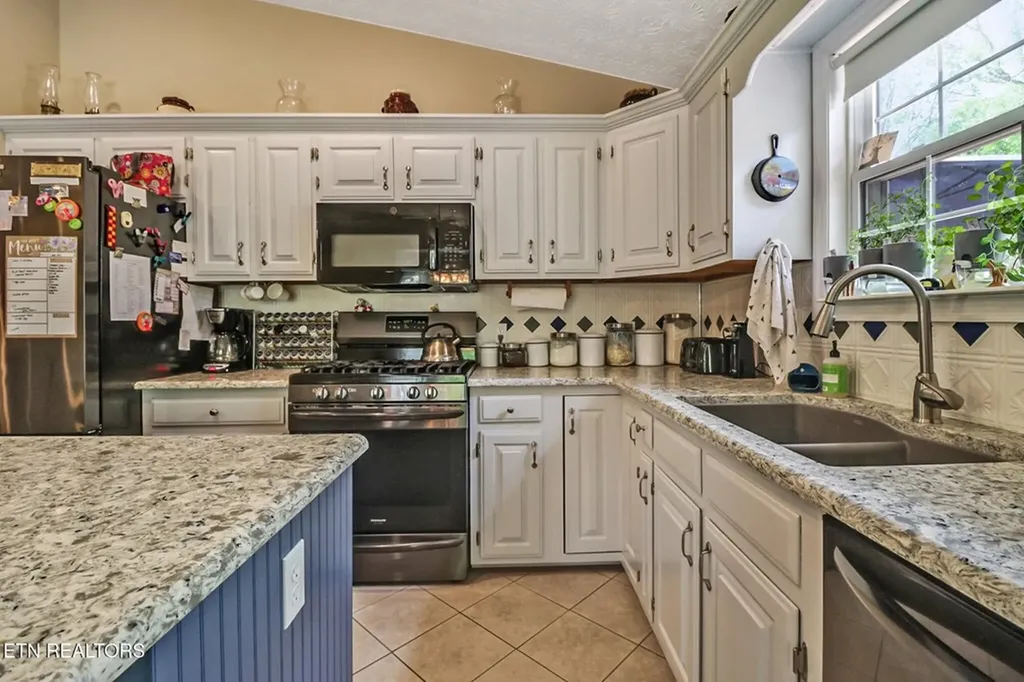 164 Marian Circle Crossville TN 38555