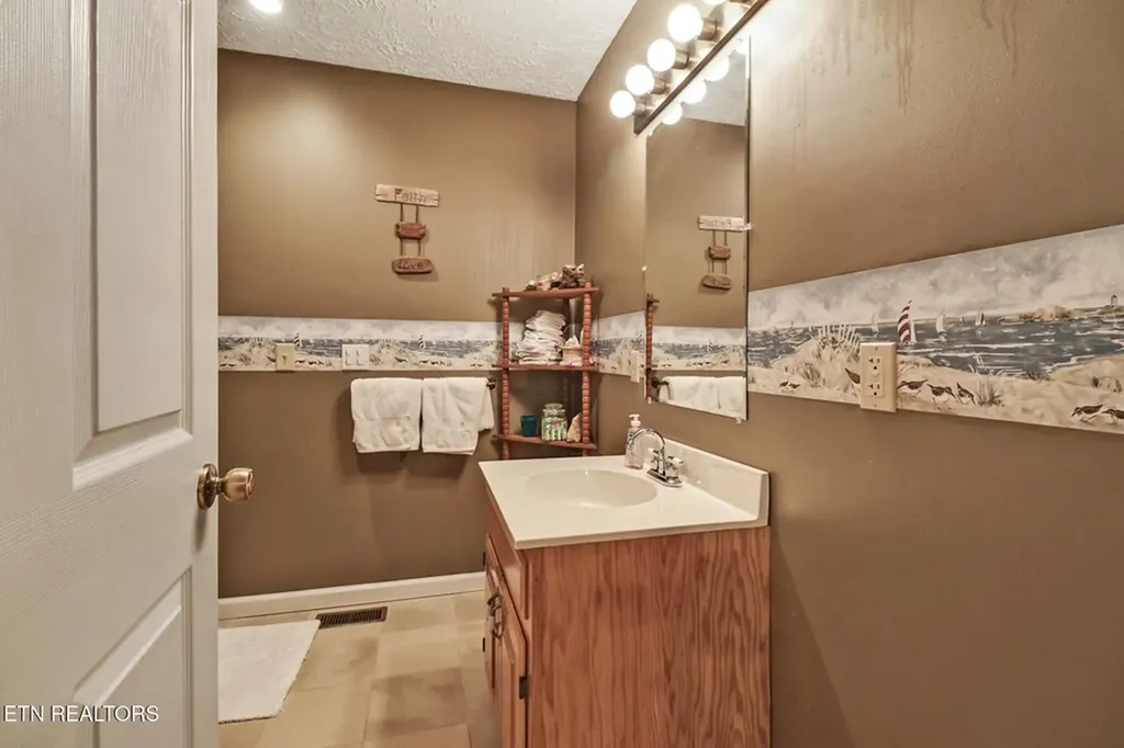 164 Marian Circle Crossville TN 38555