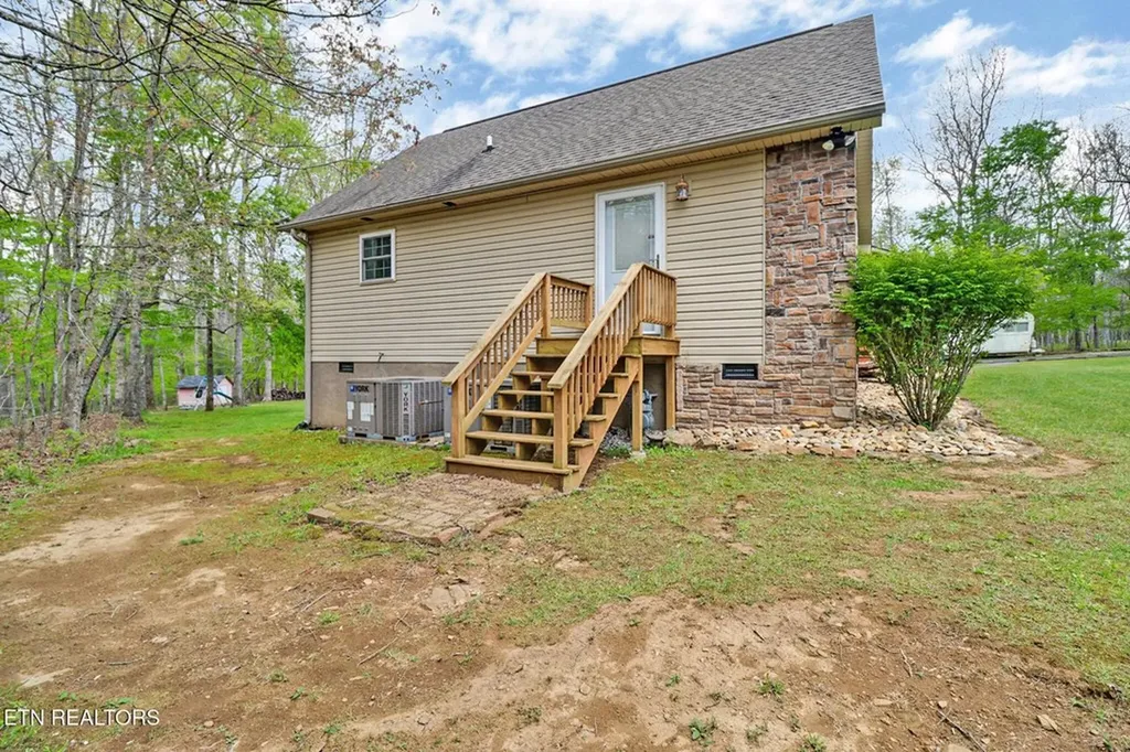 164 Marian Circle Crossville TN 38555