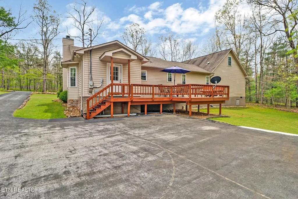 164 Marian Circle Crossville TN 38555