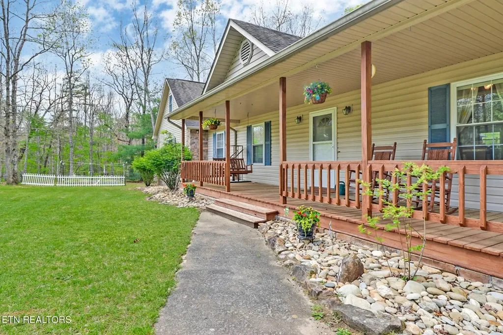 164 Marian Circle Crossville TN 38555