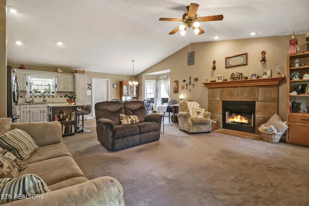 164 Marian Circle Crossville TN 38555