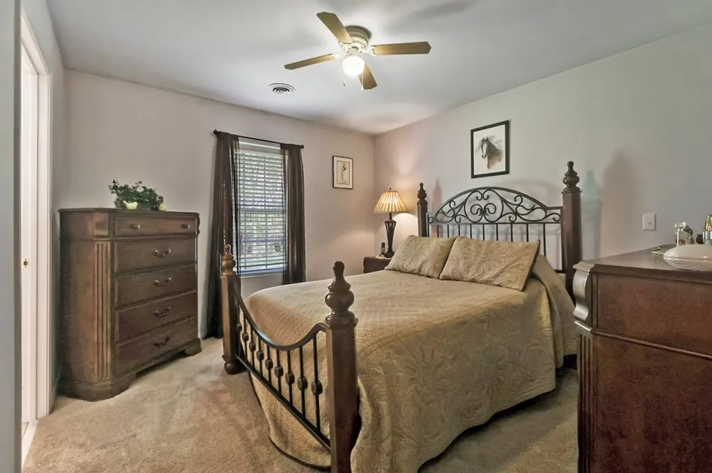 810 Wallace Way Grimsley TN 38565