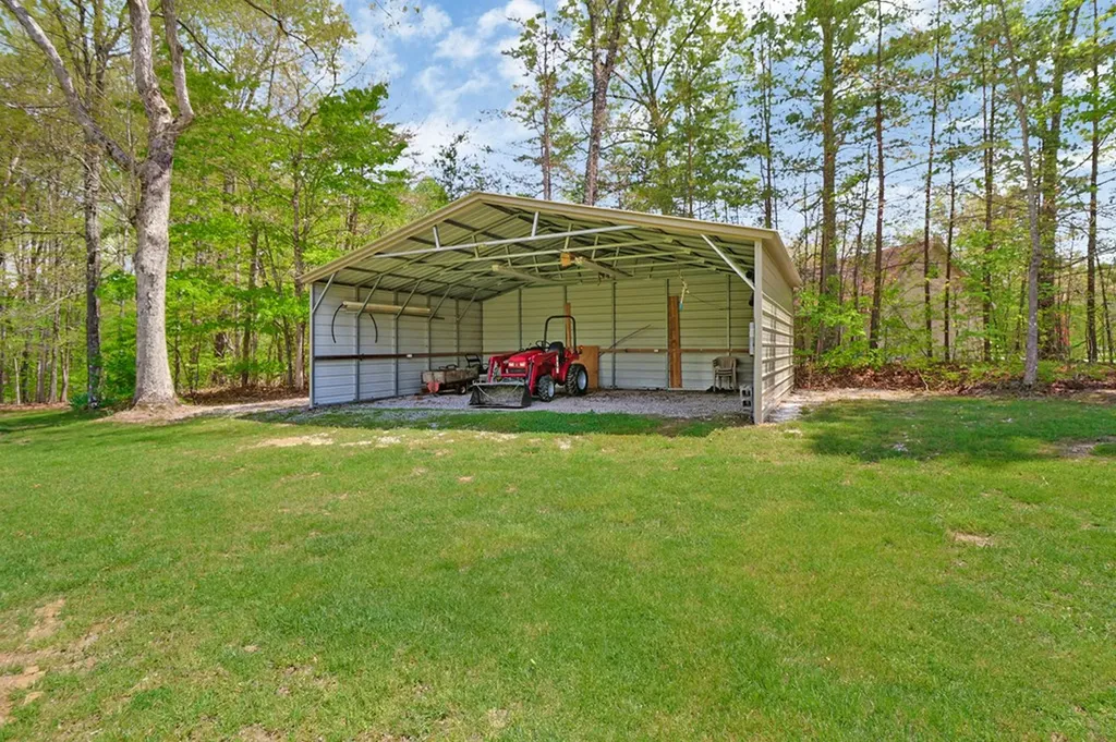 810 Wallace Way Grimsley TN 38565