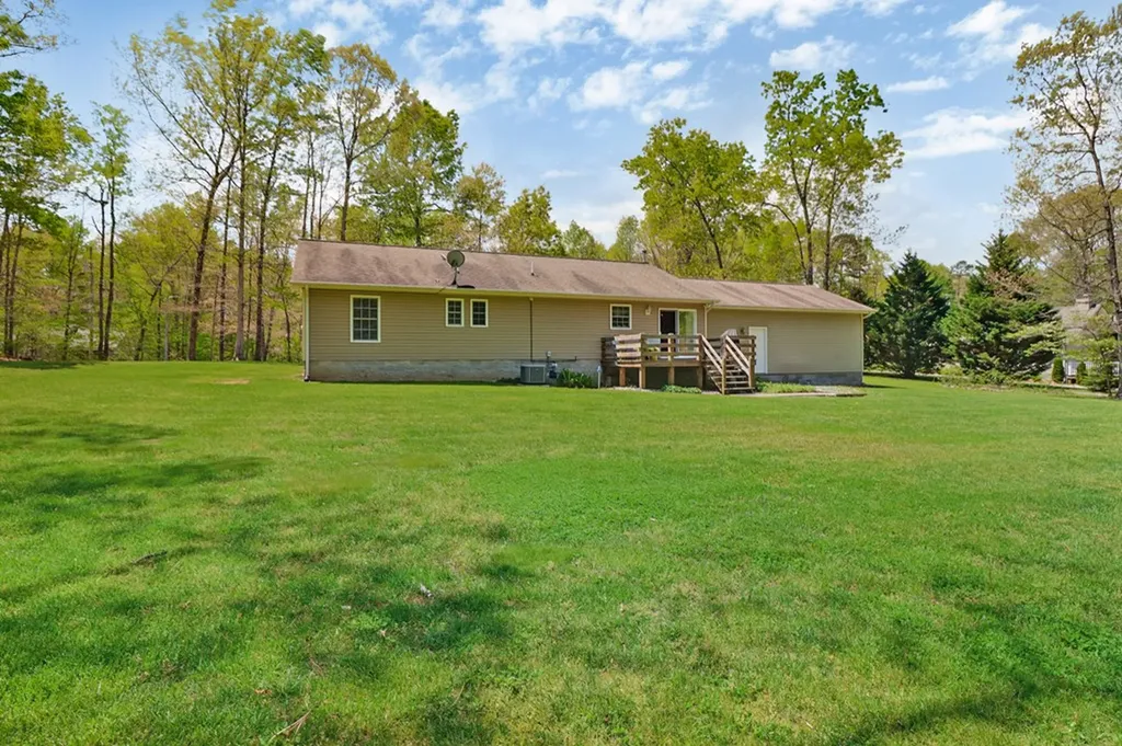 810 Wallace Way Grimsley TN 38565