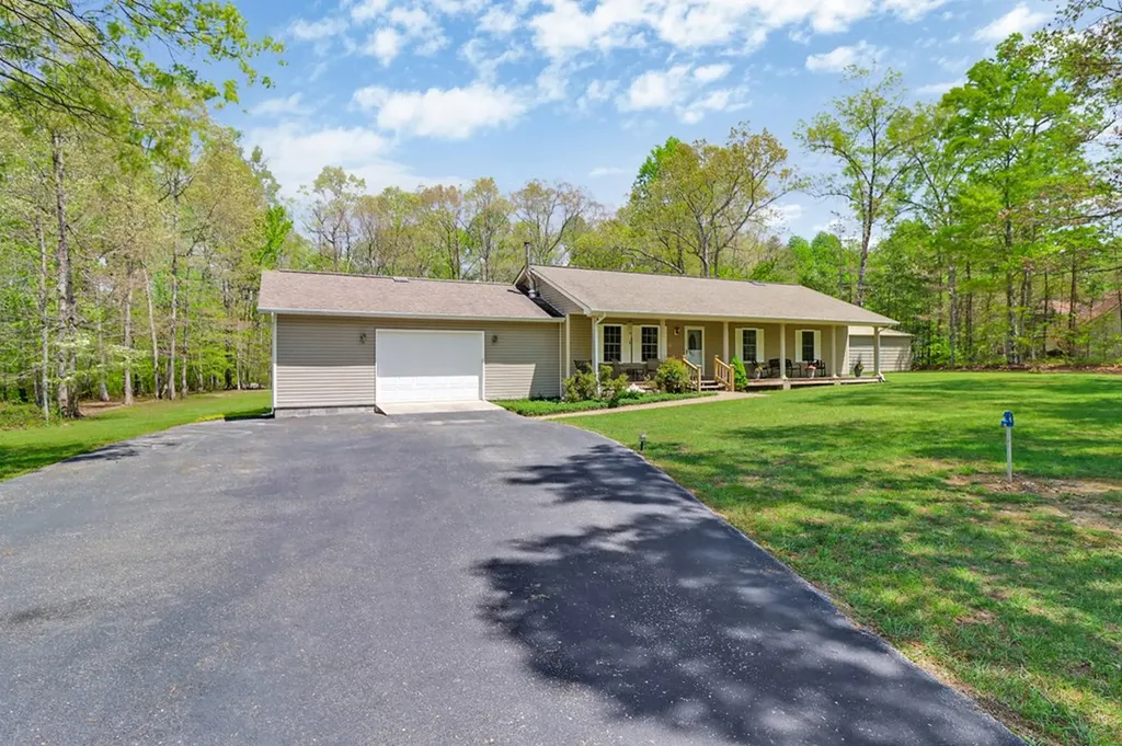 810 Wallace Way Grimsley TN 38565