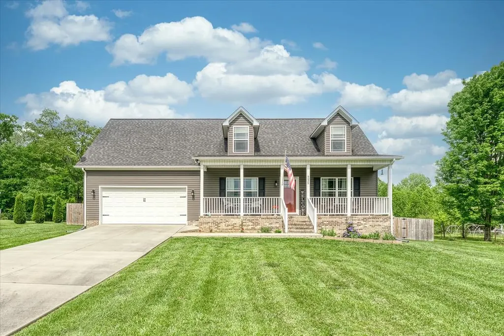 6029 Commodore Circle Baxter TN 38544