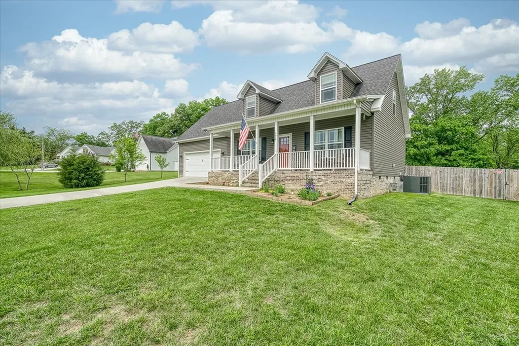 6029 Commodore Circle Baxter TN 38544