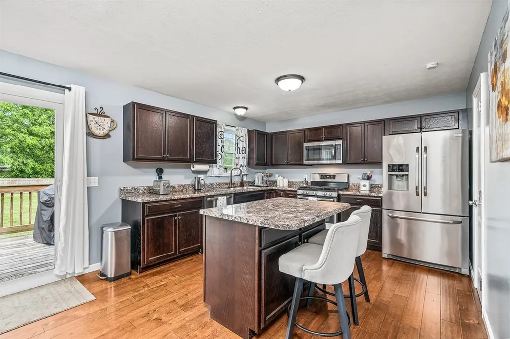 6029 Commodore Circle Baxter TN 38544