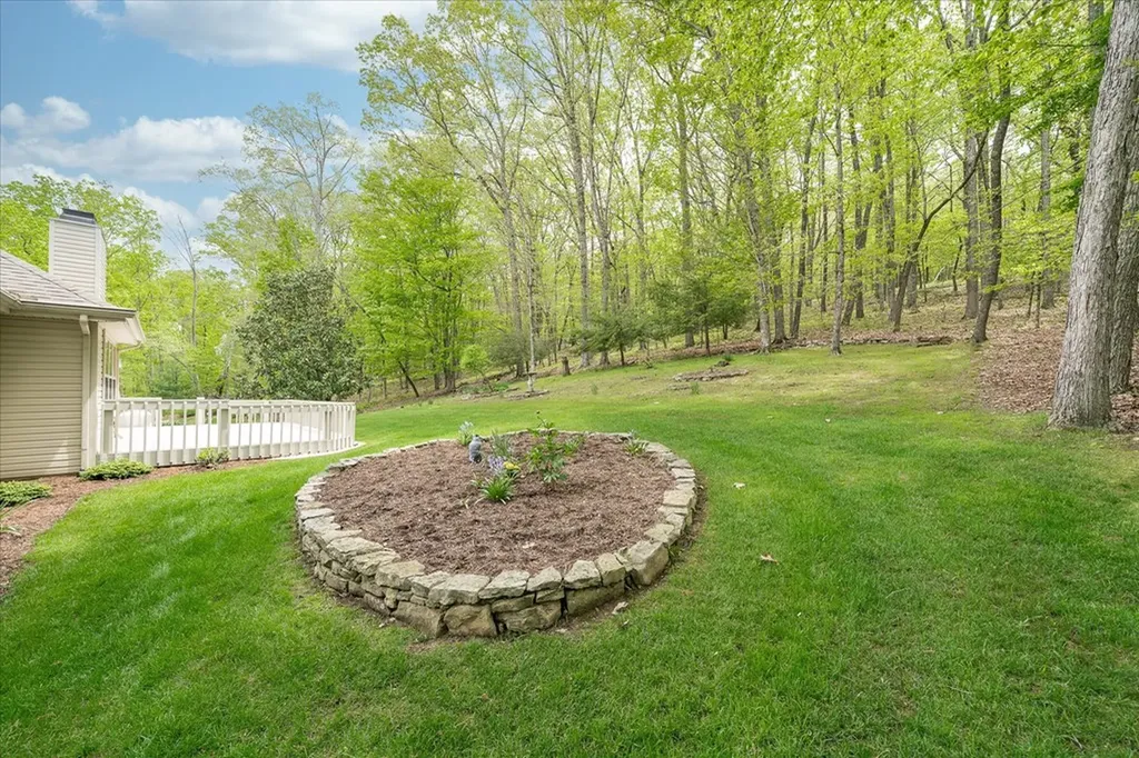 44 Chelteham Lane Crossville TN 38558
