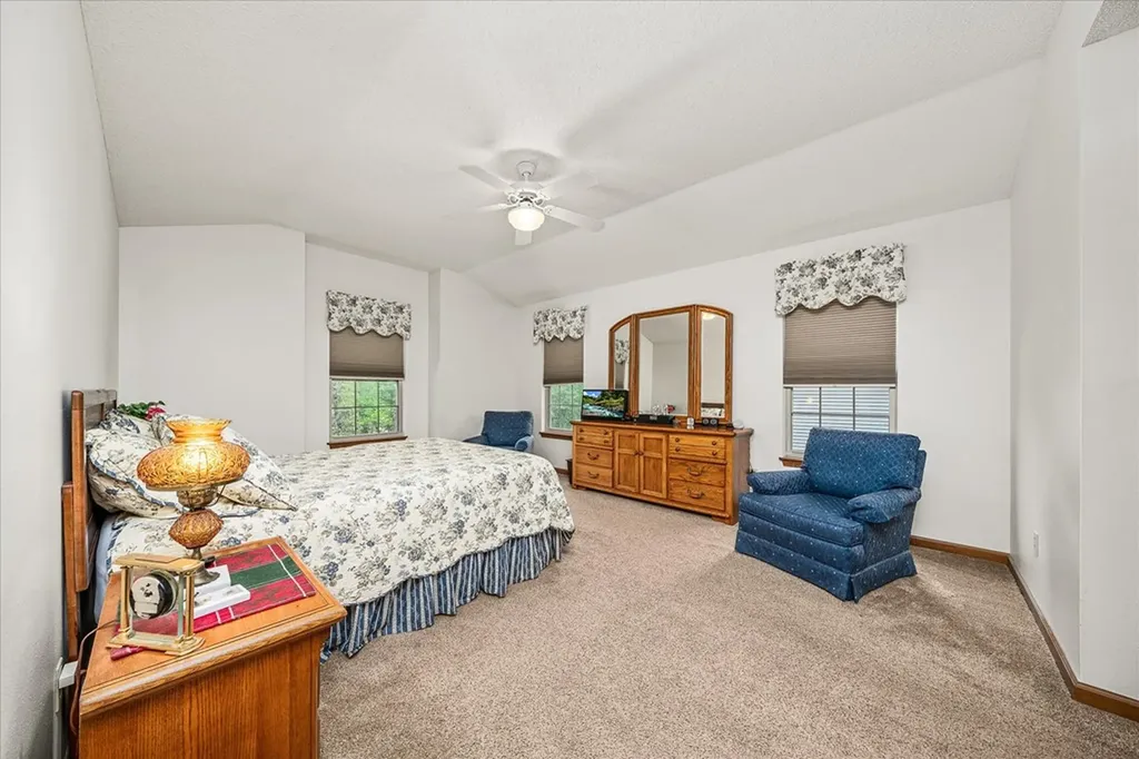 44 Chelteham Lane Crossville TN 38558